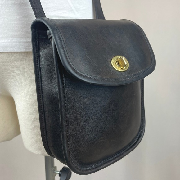 Vintage COACH Side Pack 9978 Crossbody Bag Black‎ Leather Turn Lock Costa Rica - Picture 5 of 10